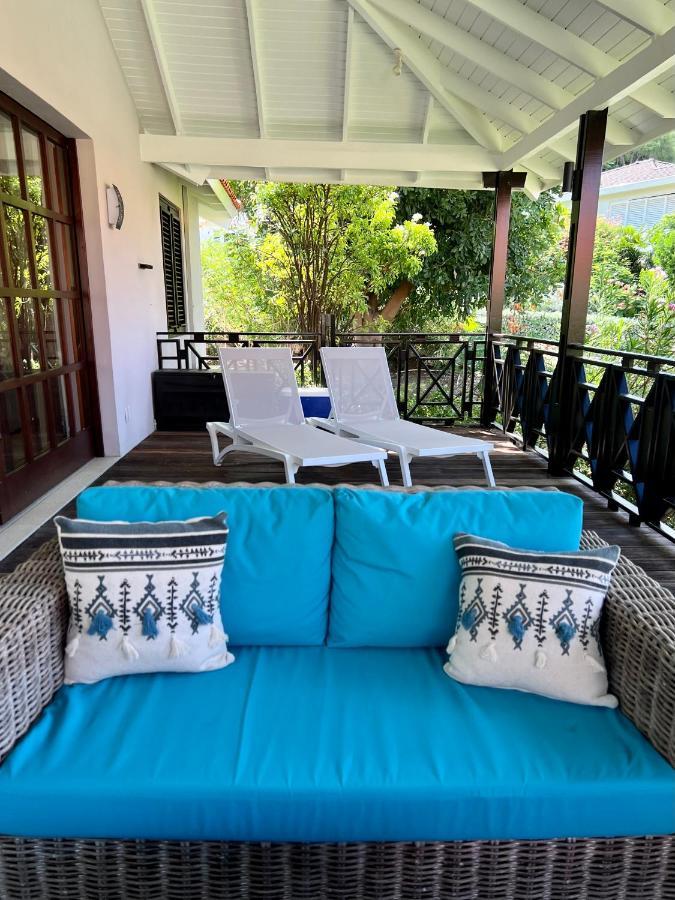 Vrijstaande Bb Beach Villa Azure Blue Bay Luaran gambar